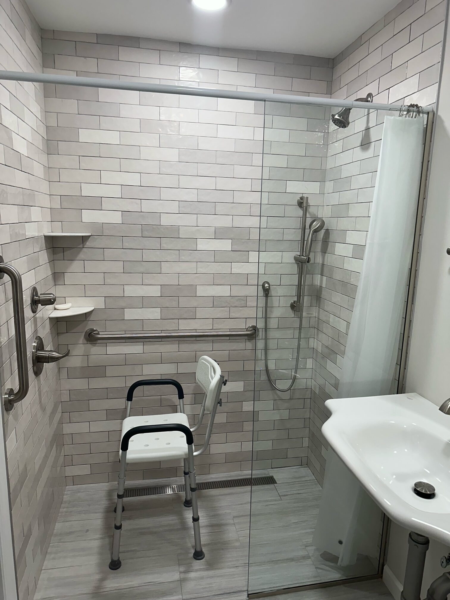 Handicap accessible shower